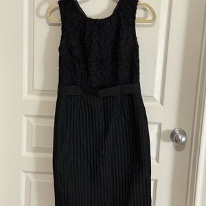 Elegant Black Dolce & Gabbana Sleeveless Dress
